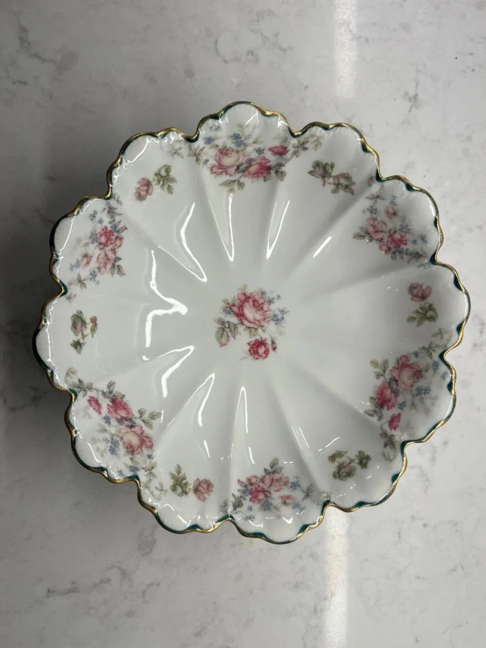 Haviland Limoges Low Round Serving Bowl - Colorful Pink Roses - Schleiger 1144 M